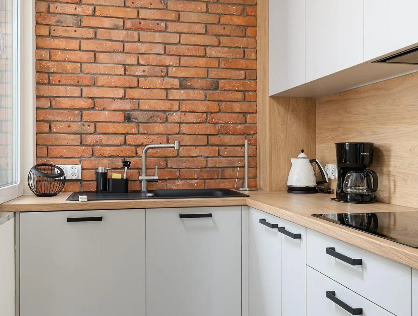 Rentplanet - Apartament Solec Warszawa 0*,  Polska