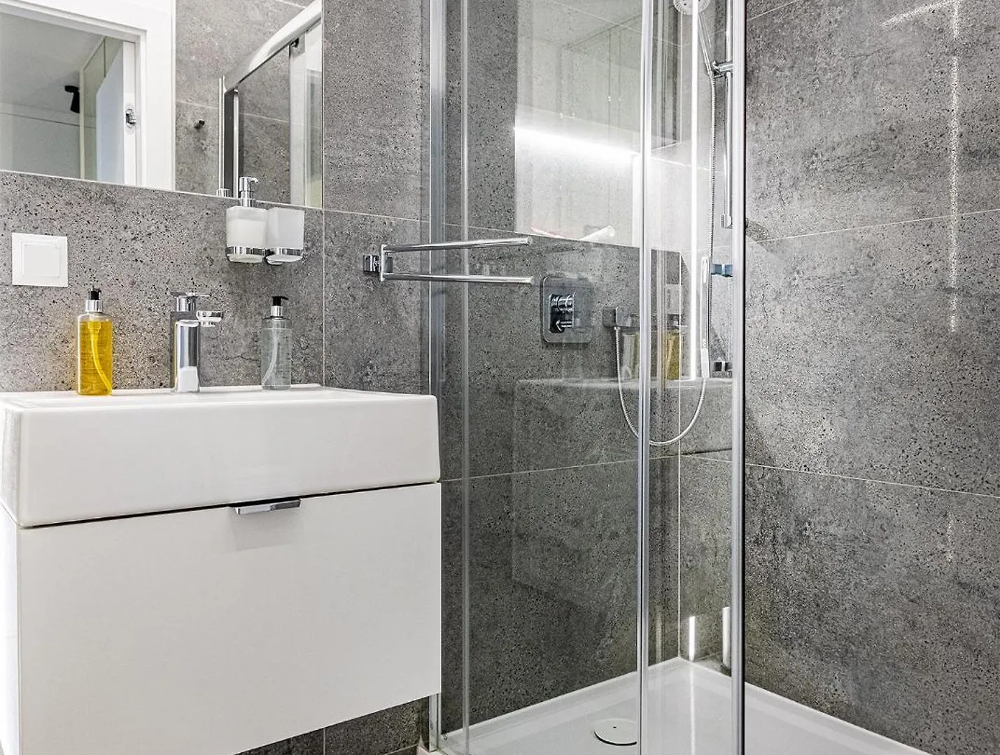 Rentplanet - Apartament Solec Warszawa